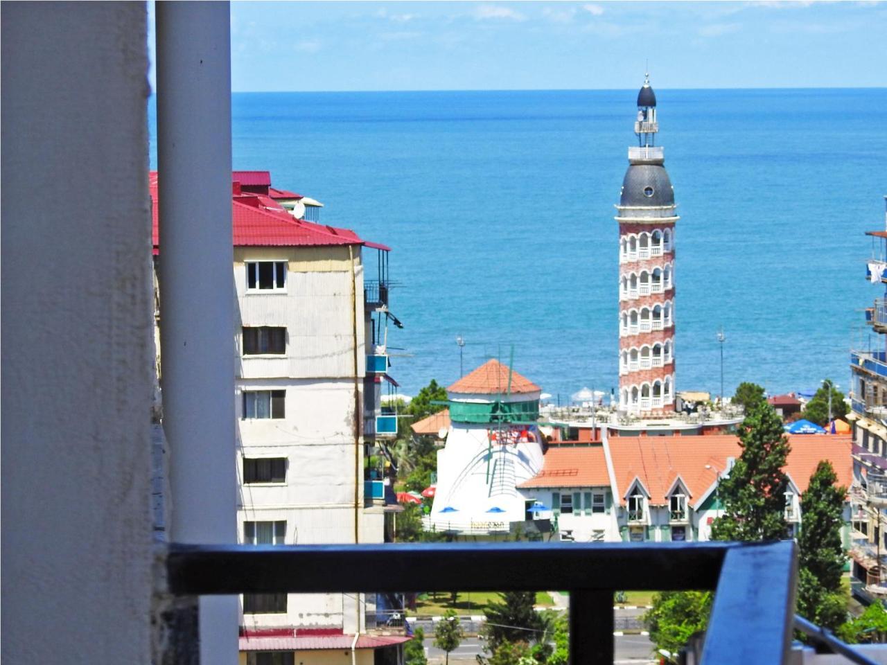 Real Palace Apartment Batumi Exteriör bild