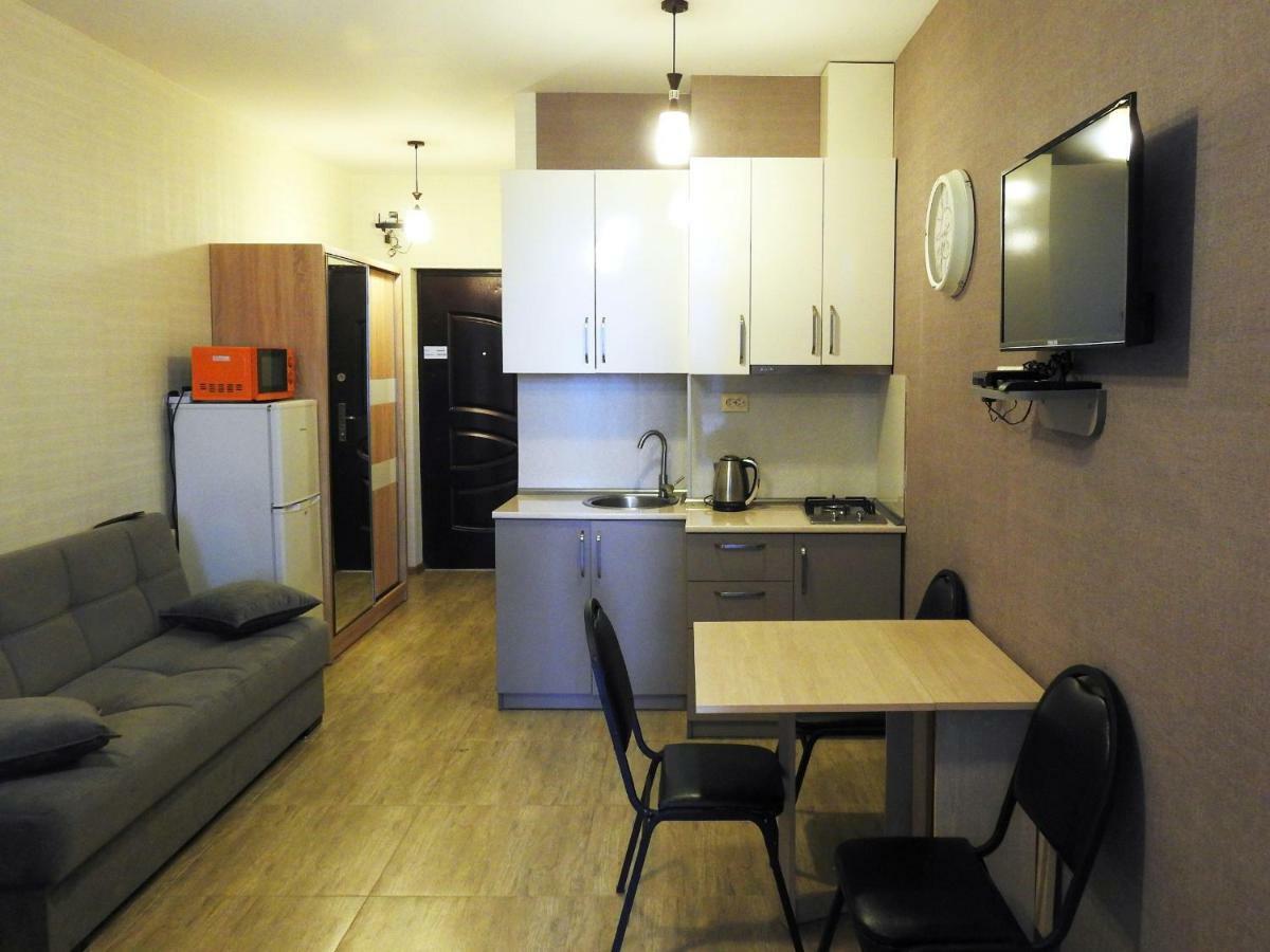 Real Palace Apartment Batumi Exteriör bild